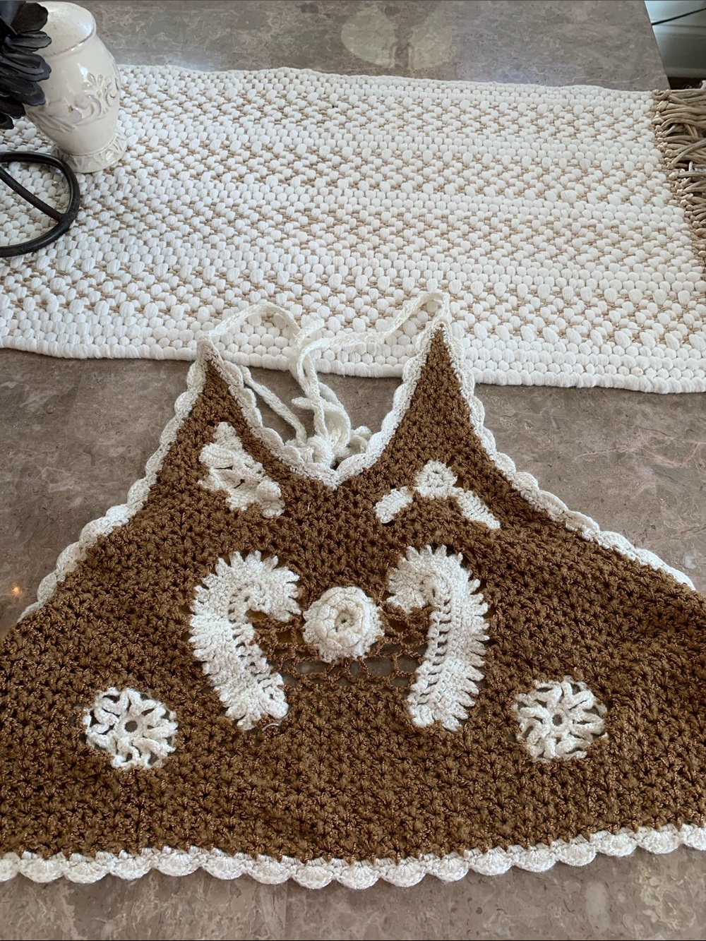 Point  V-Neck Crochet Sweater Top in Brown and Cream lined S